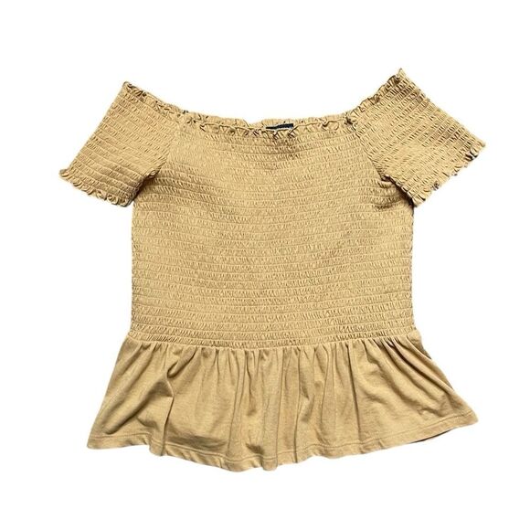 American Eagle Smocked Off-Shoulder Top Top Yellow Size Medium - Picture 1 of 5